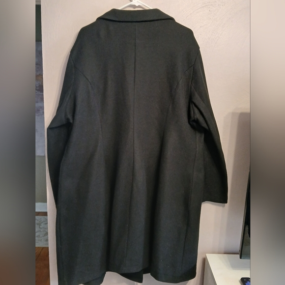 Women's Coat - Picture 2 of 2